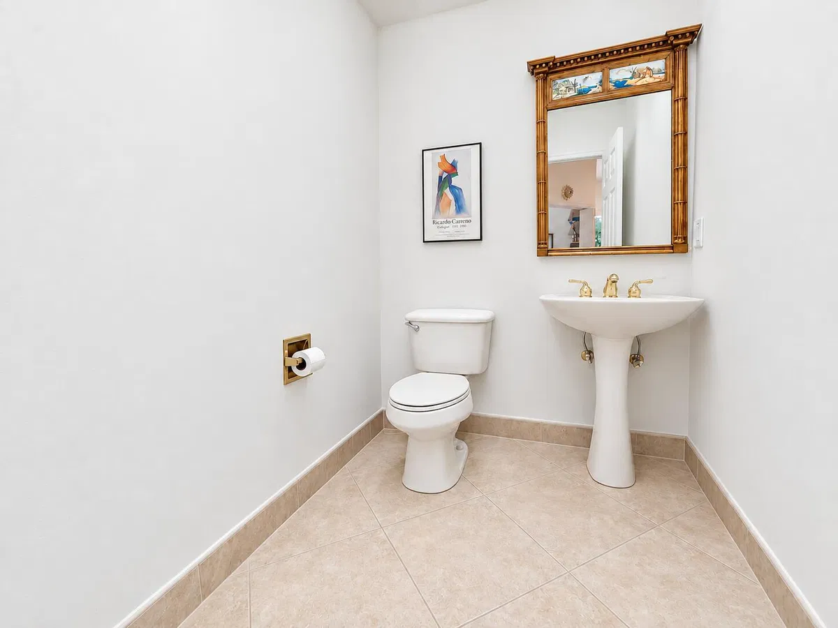 Residence photo 25