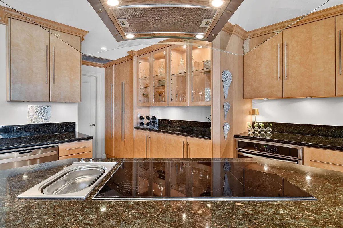 North Palm Beach Country Club Residence photo 31
