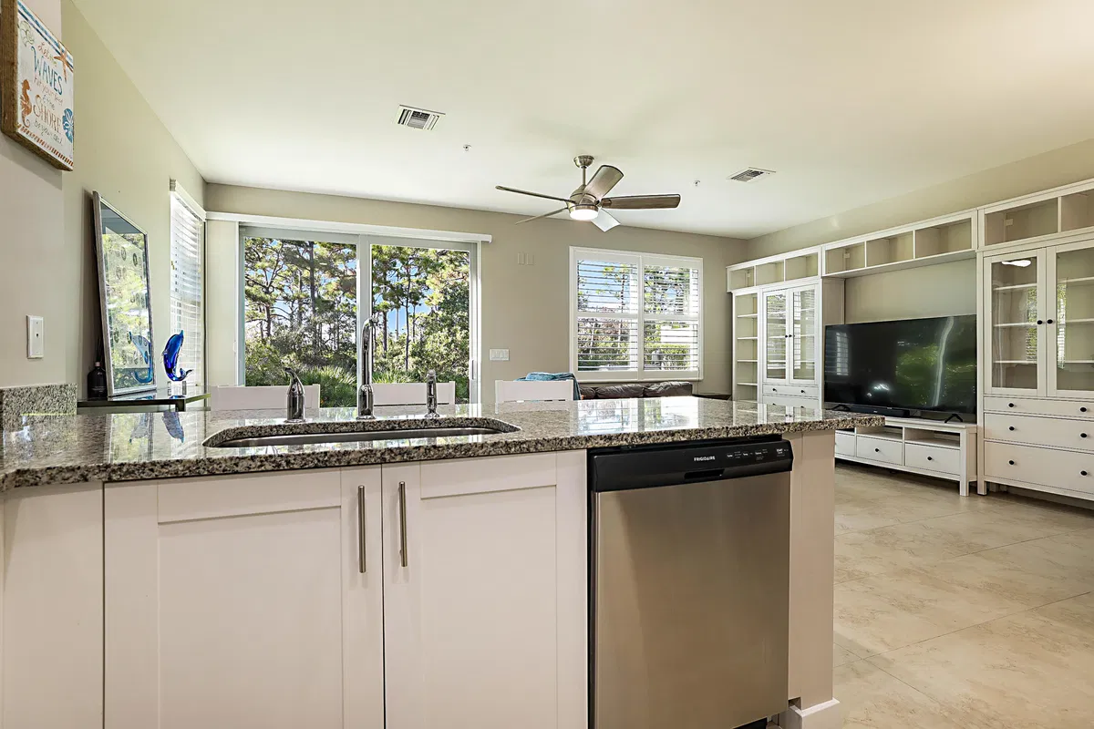 Residence photo 10