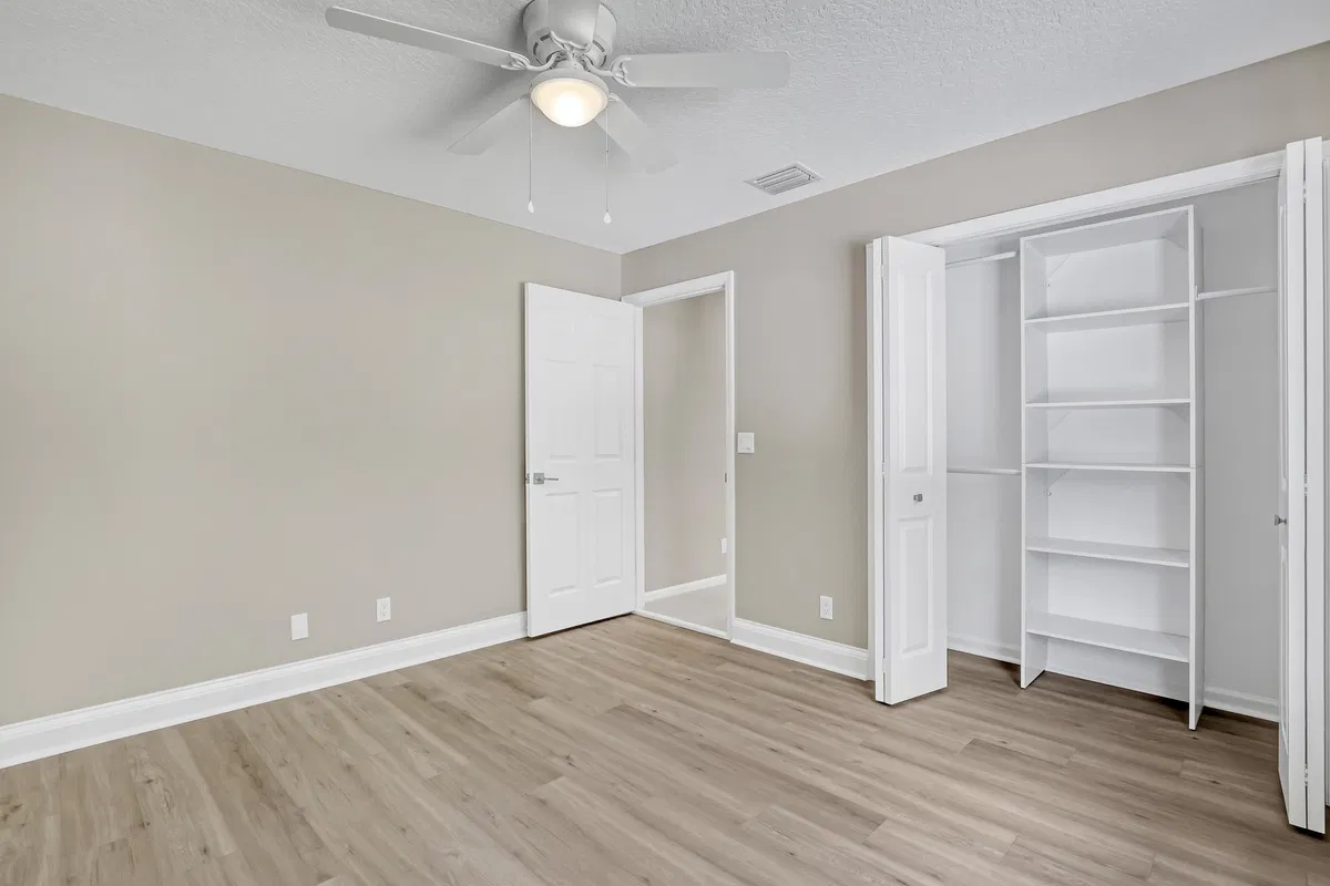 Residence photo 43