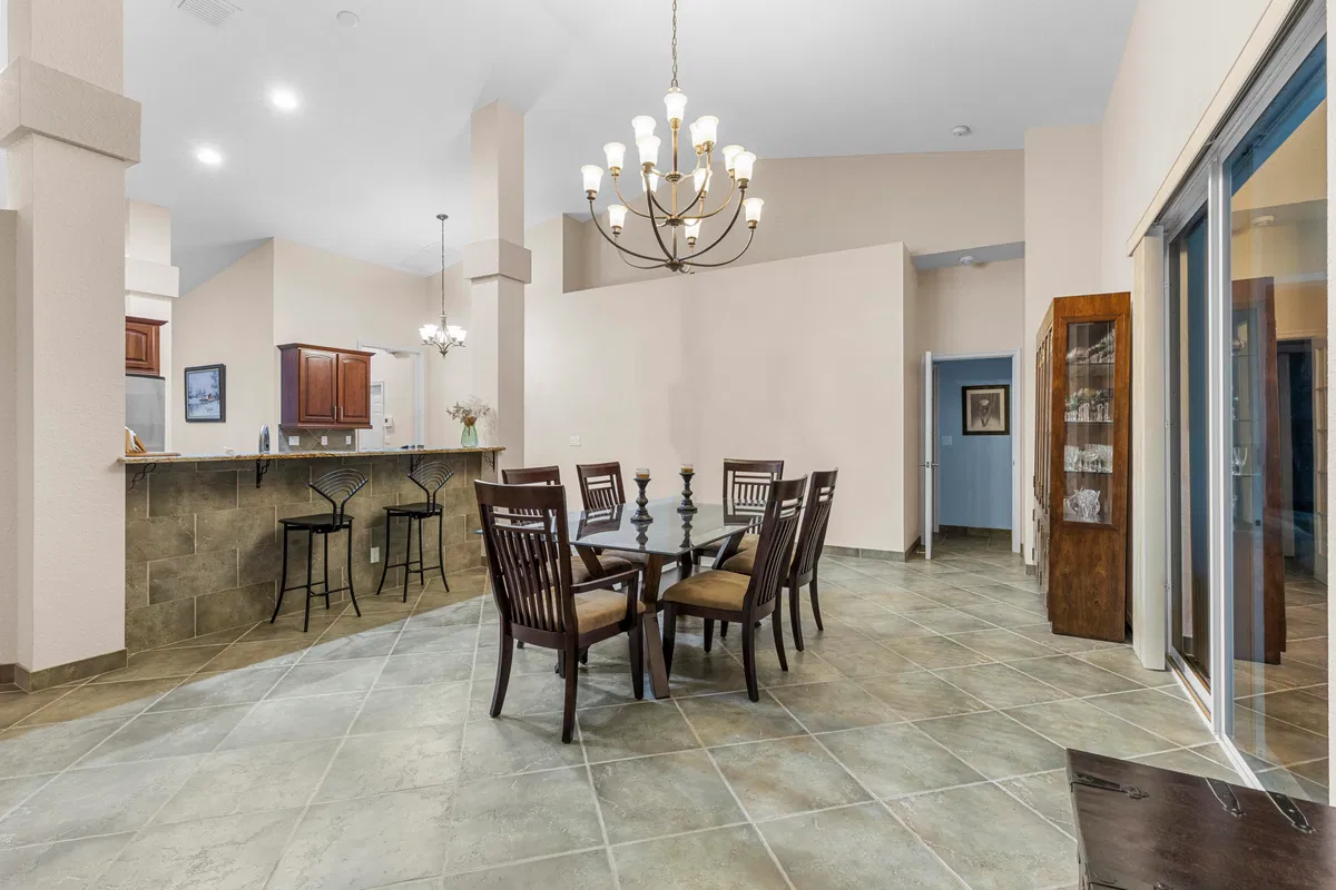 Paddock Park 1 Residence photo 19
