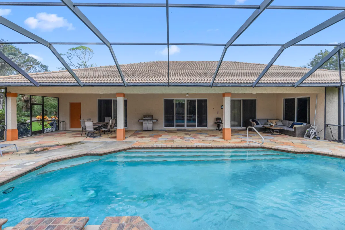Paddock Park 1 Residence photo 49