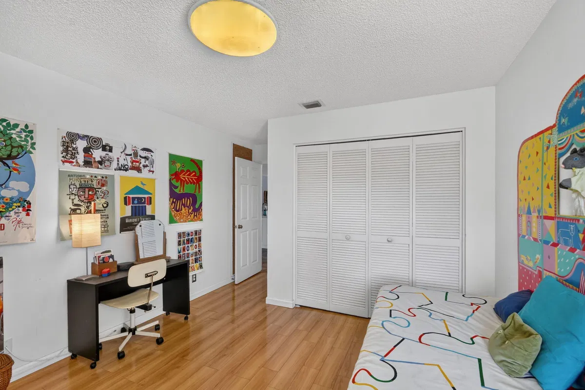 Residence photo 37