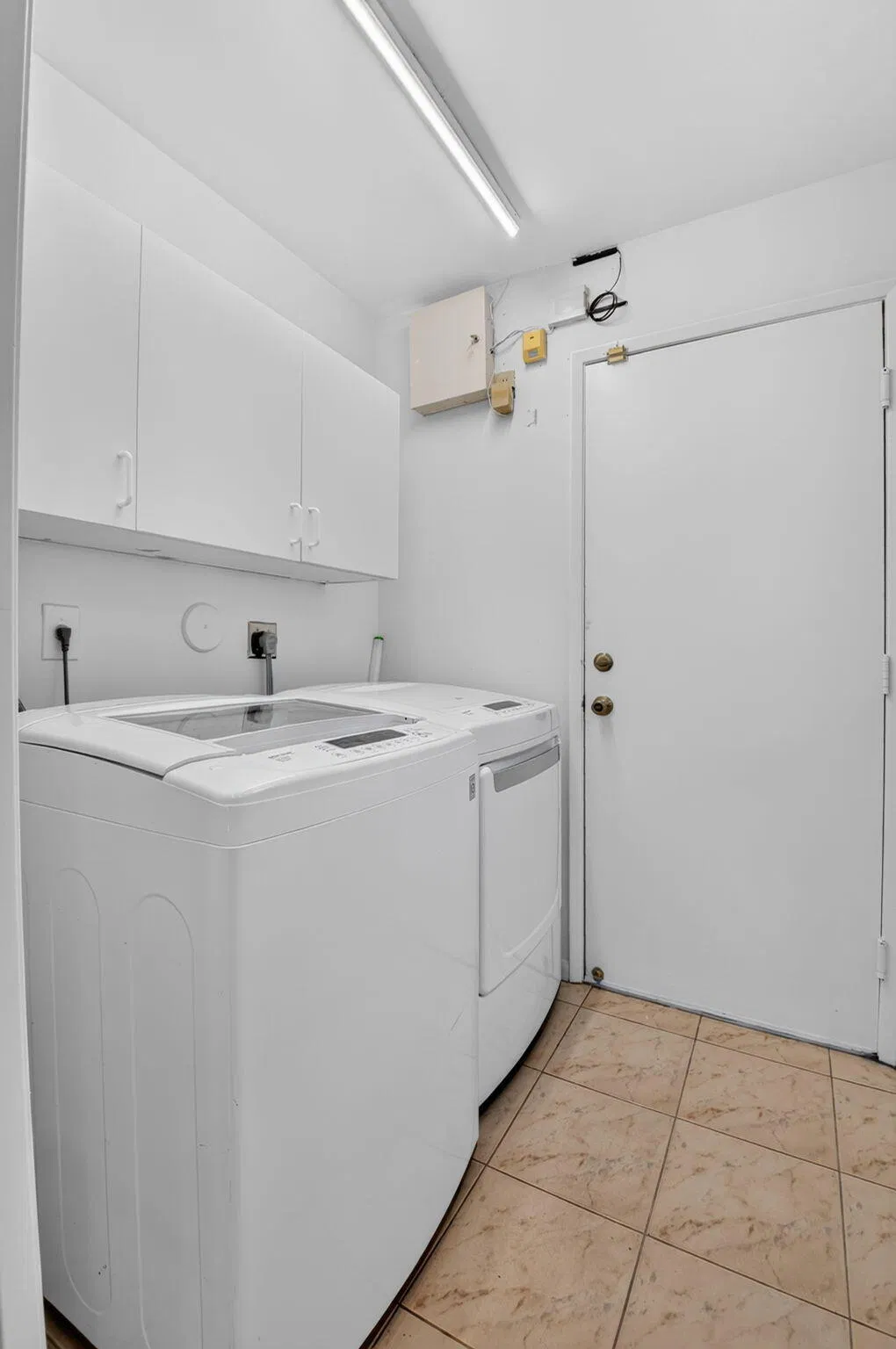  Residence photo 19