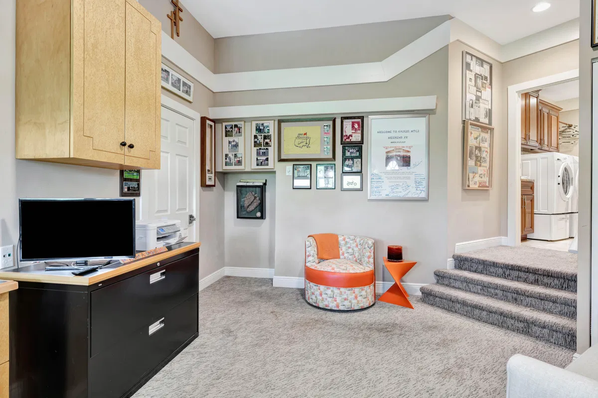 Residence photo 16