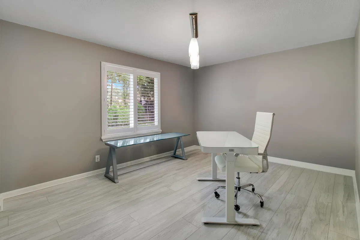 Residence photo 37