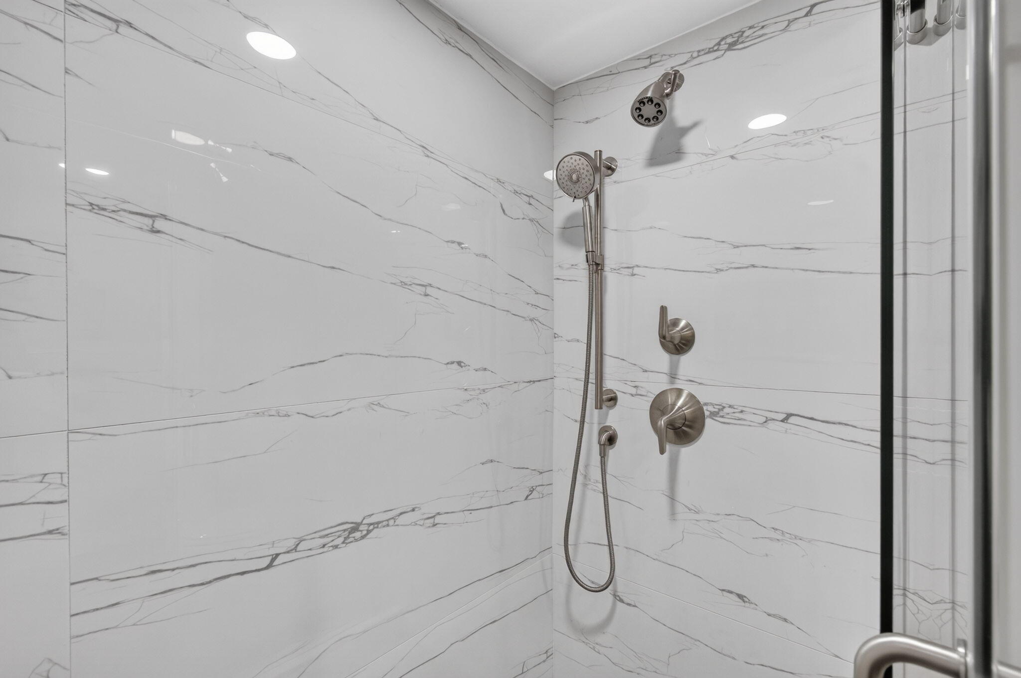 Unit 113 photo 31