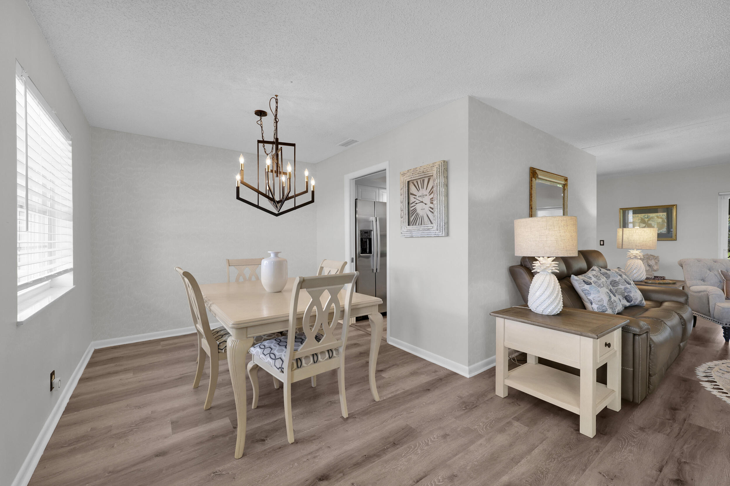 Residence photo 4