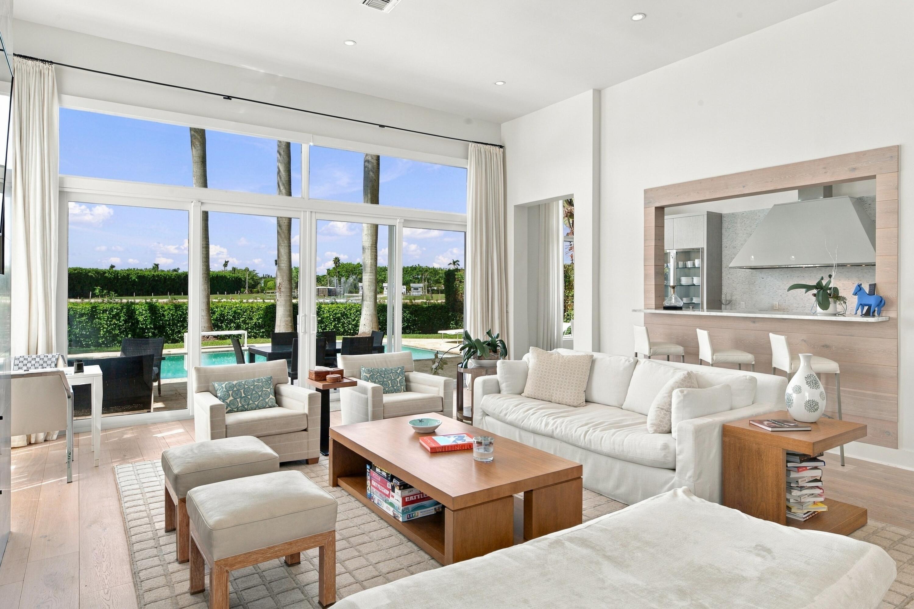 Equestrian Club Estates Residence photo 10