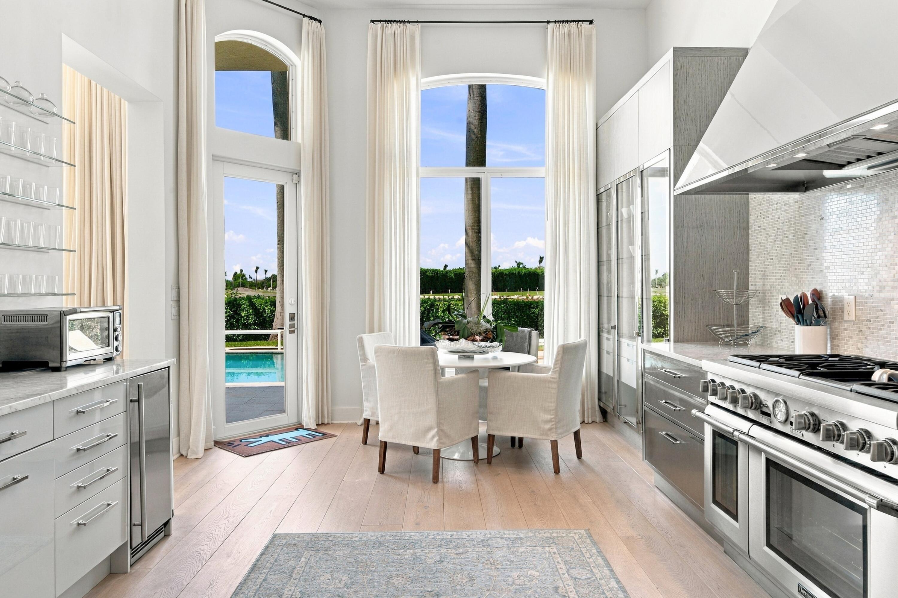 Equestrian Club Estates Residence photo 16