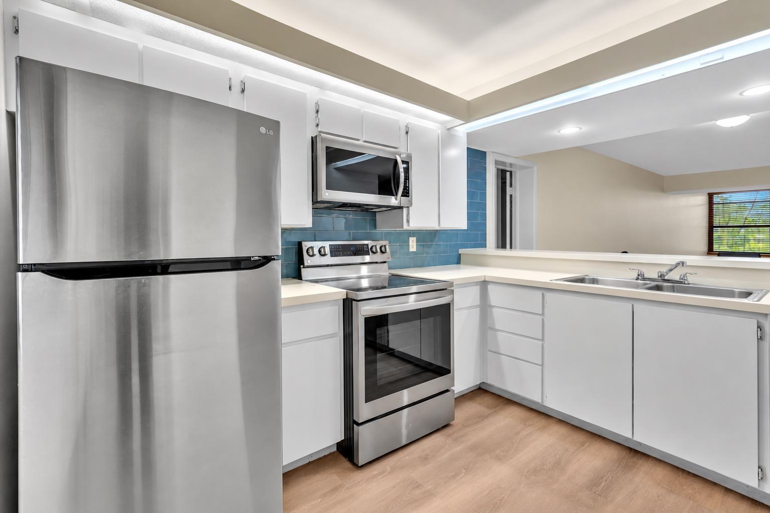 Unit 202 photo 10