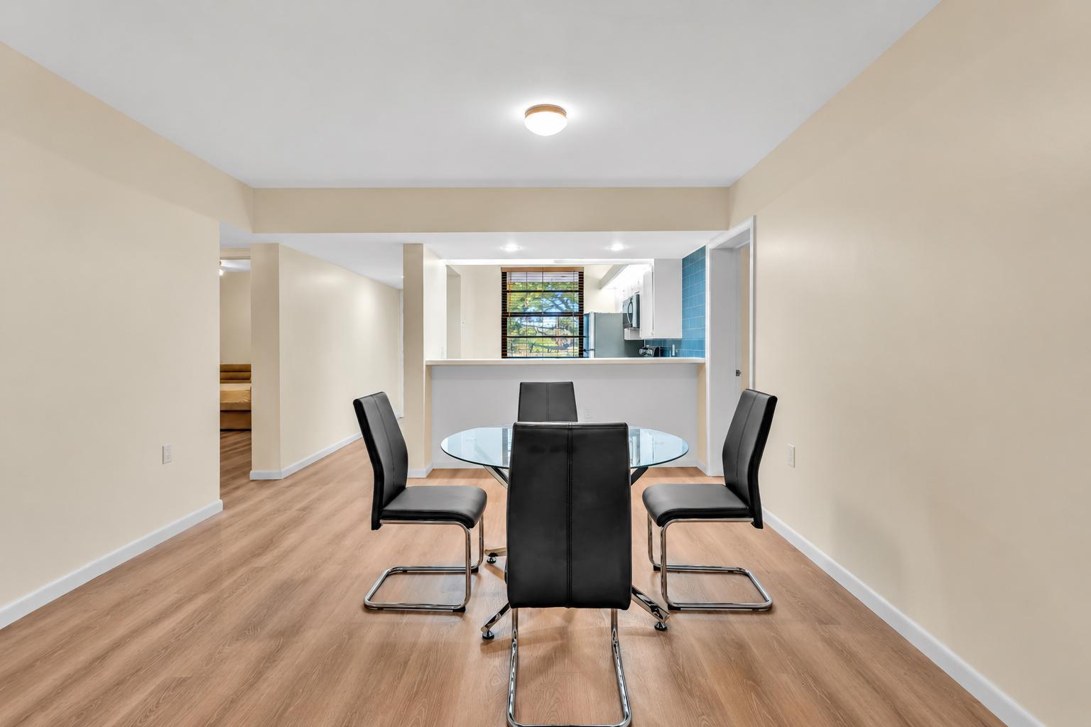Unit 202 photo 16