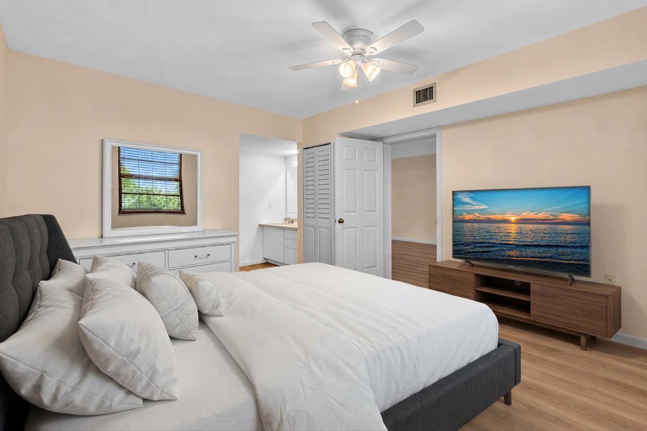 Unit 202 photo 31