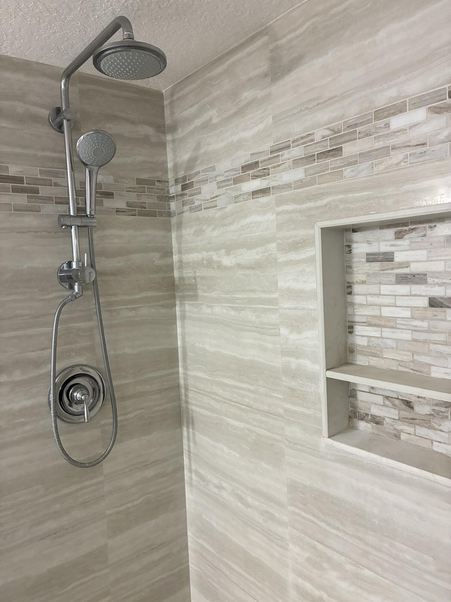  Unit 1005 photo 10