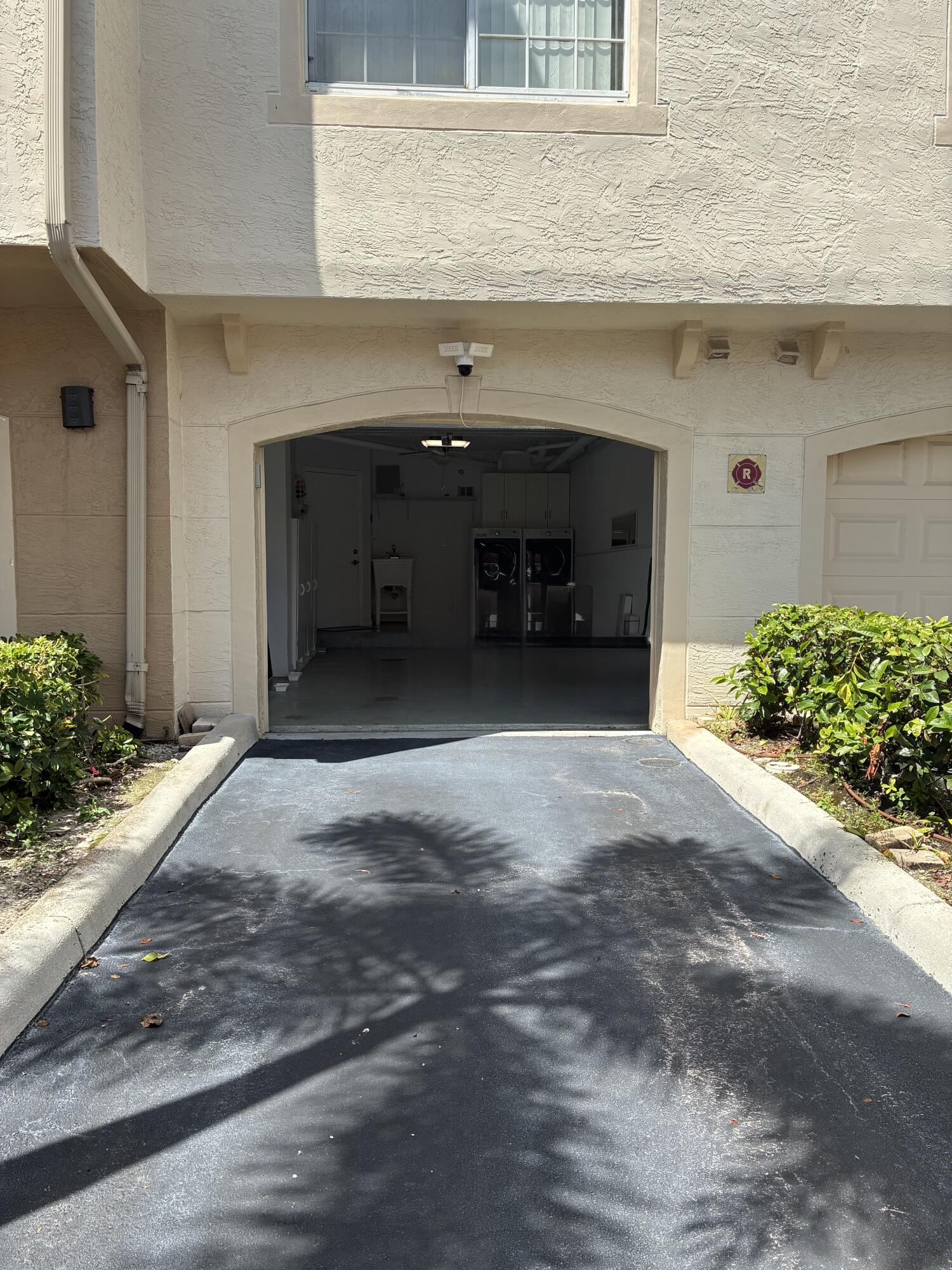  Unit 1005 photo 22