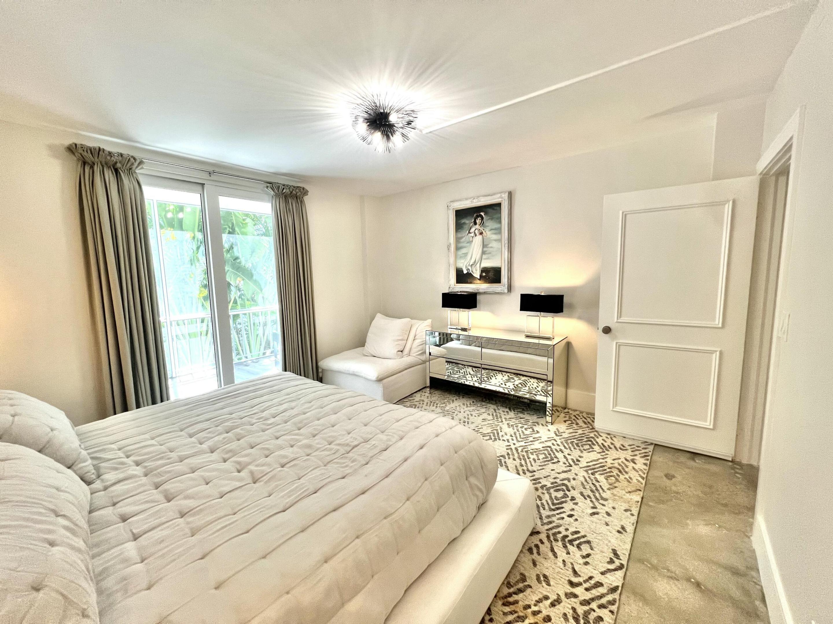 In-Town Palm Beach Unit 2 C photo 37