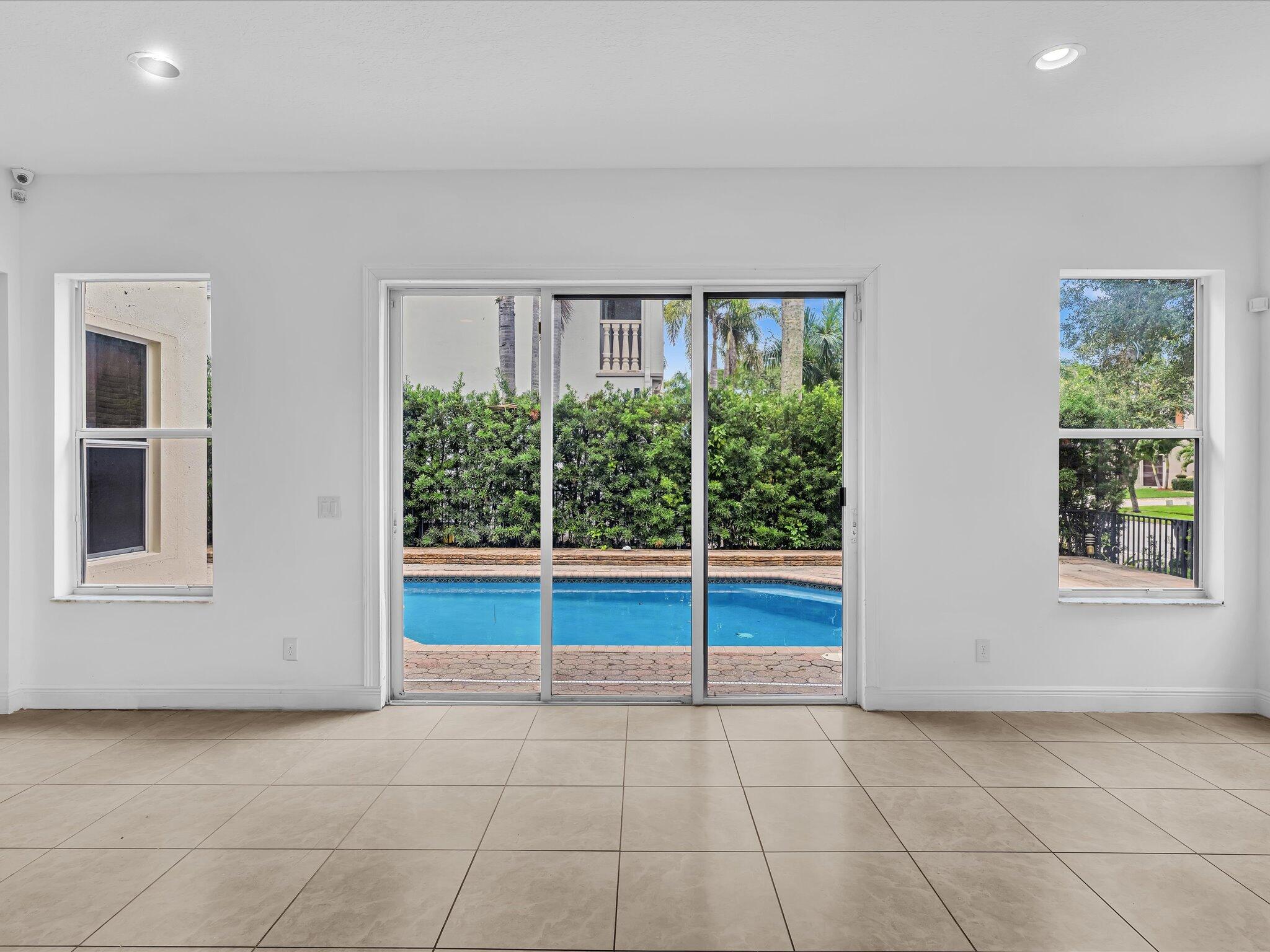  Residence photo 43