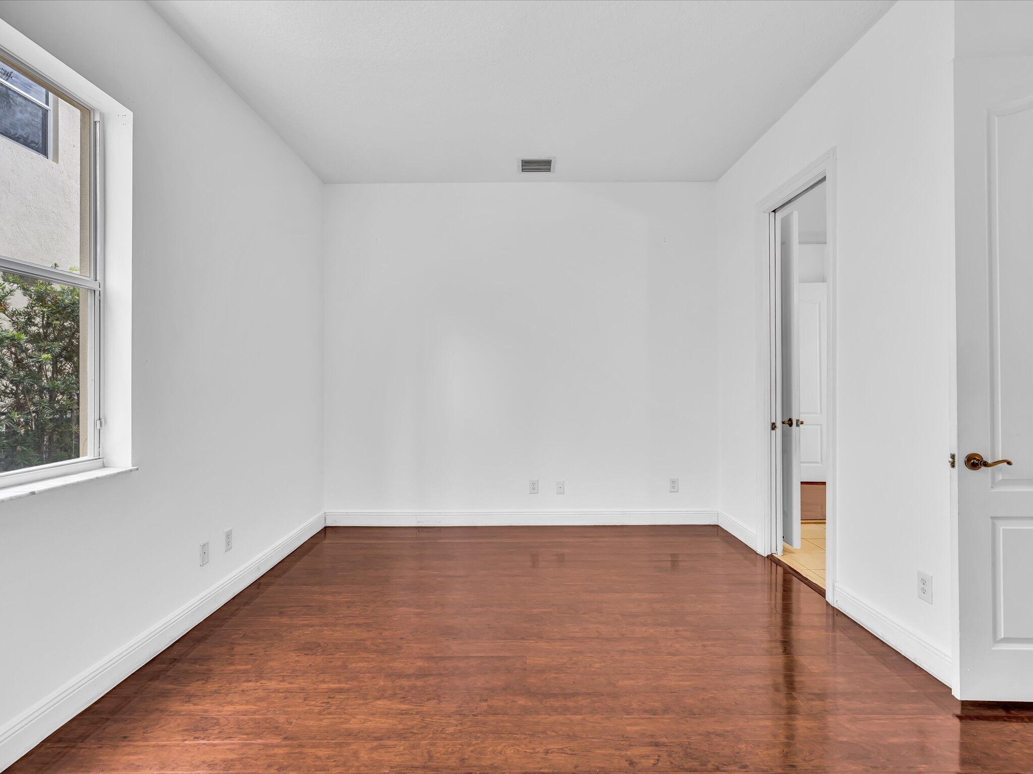  Residence photo 67