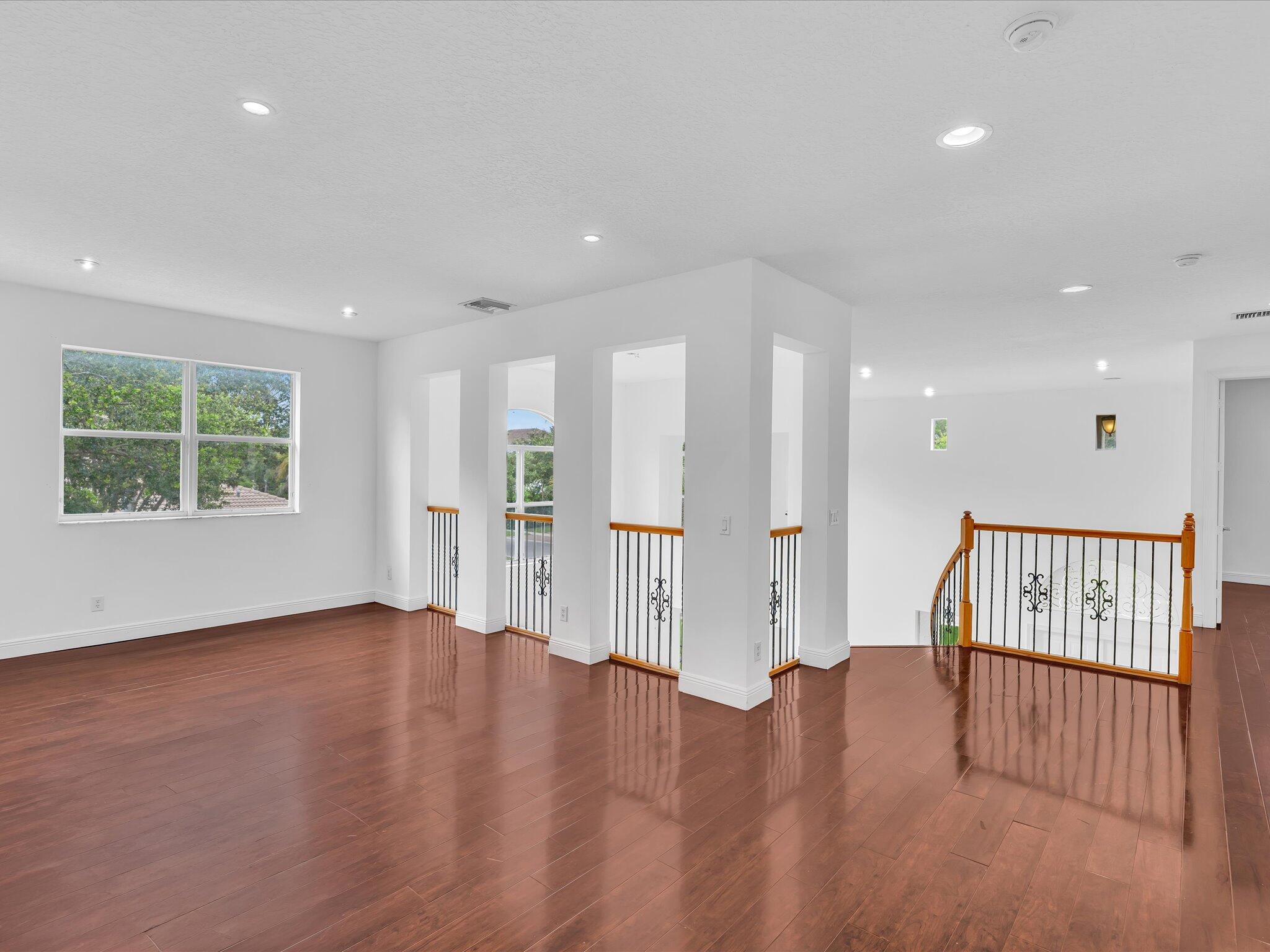  Residence photo 73