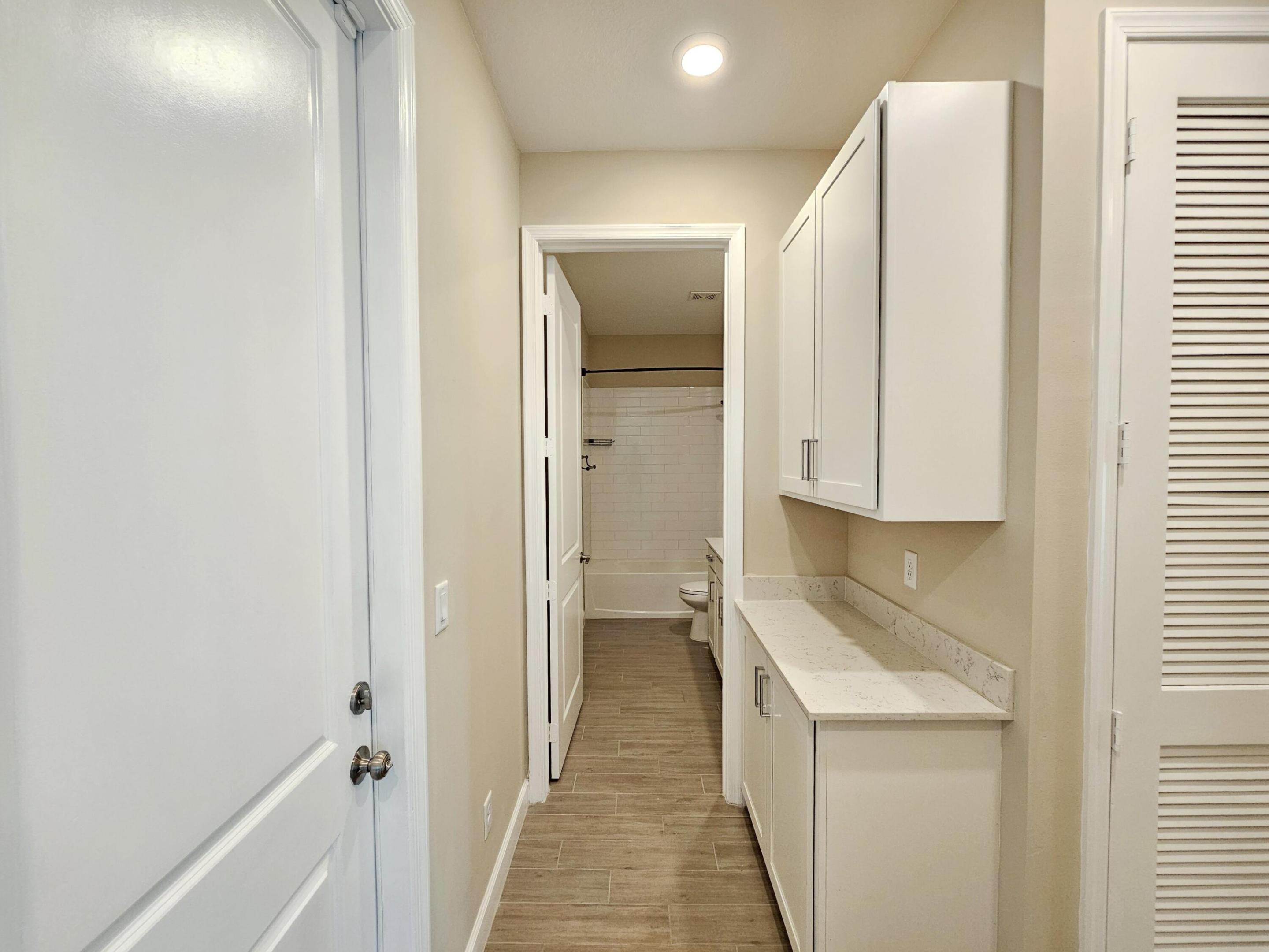 Residence photo 31