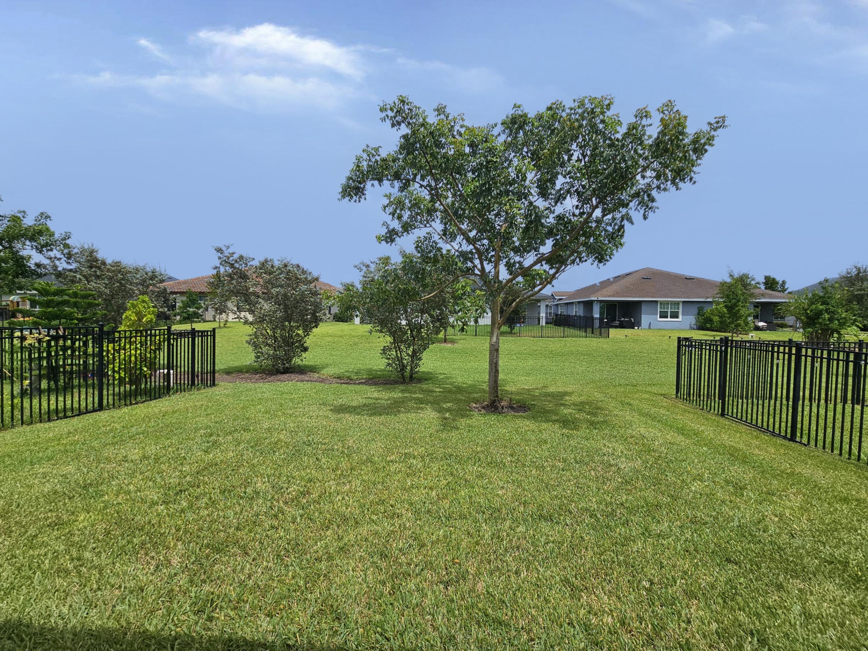 Residence photo 37
