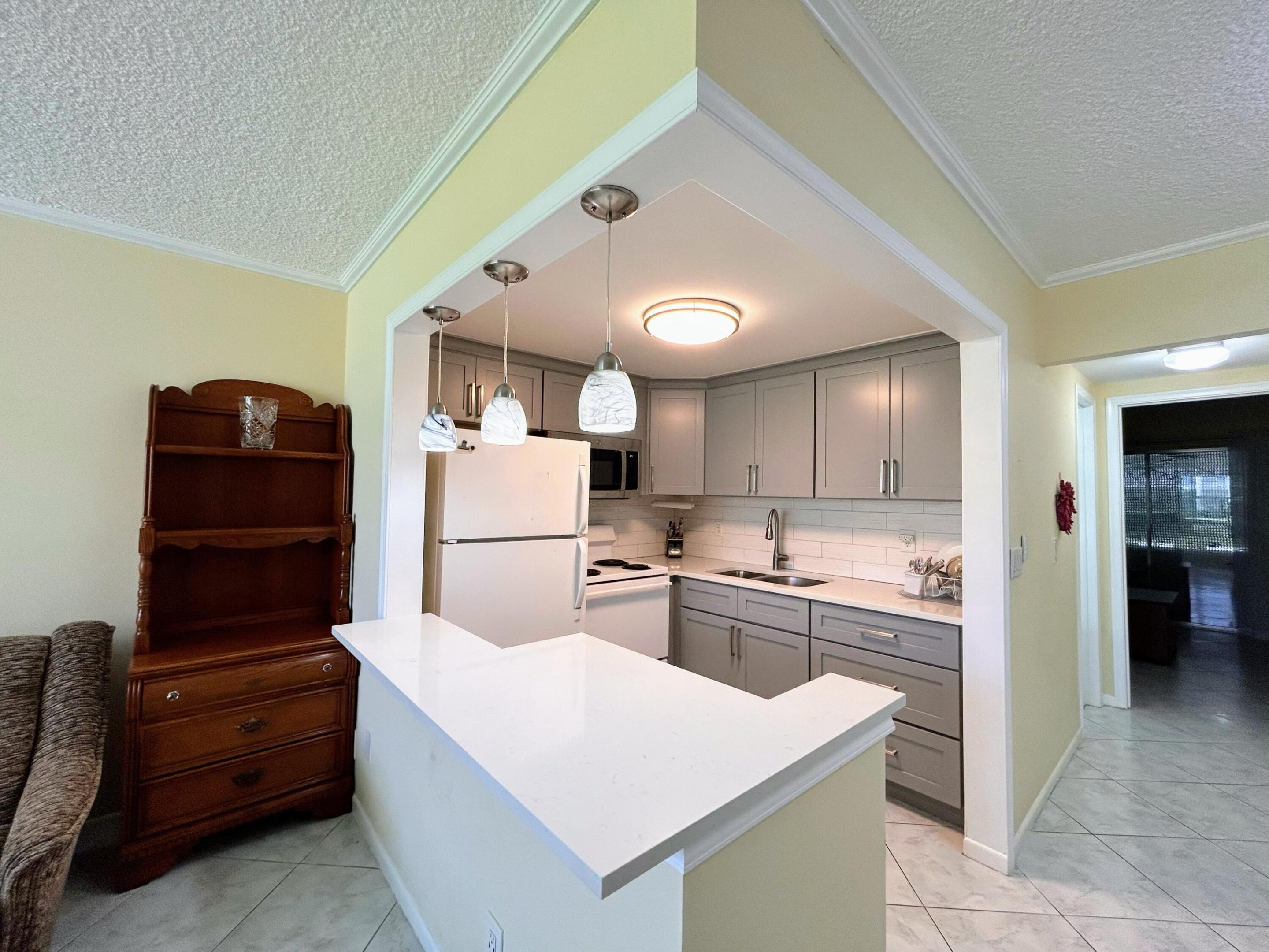  Unit 106 photo 10