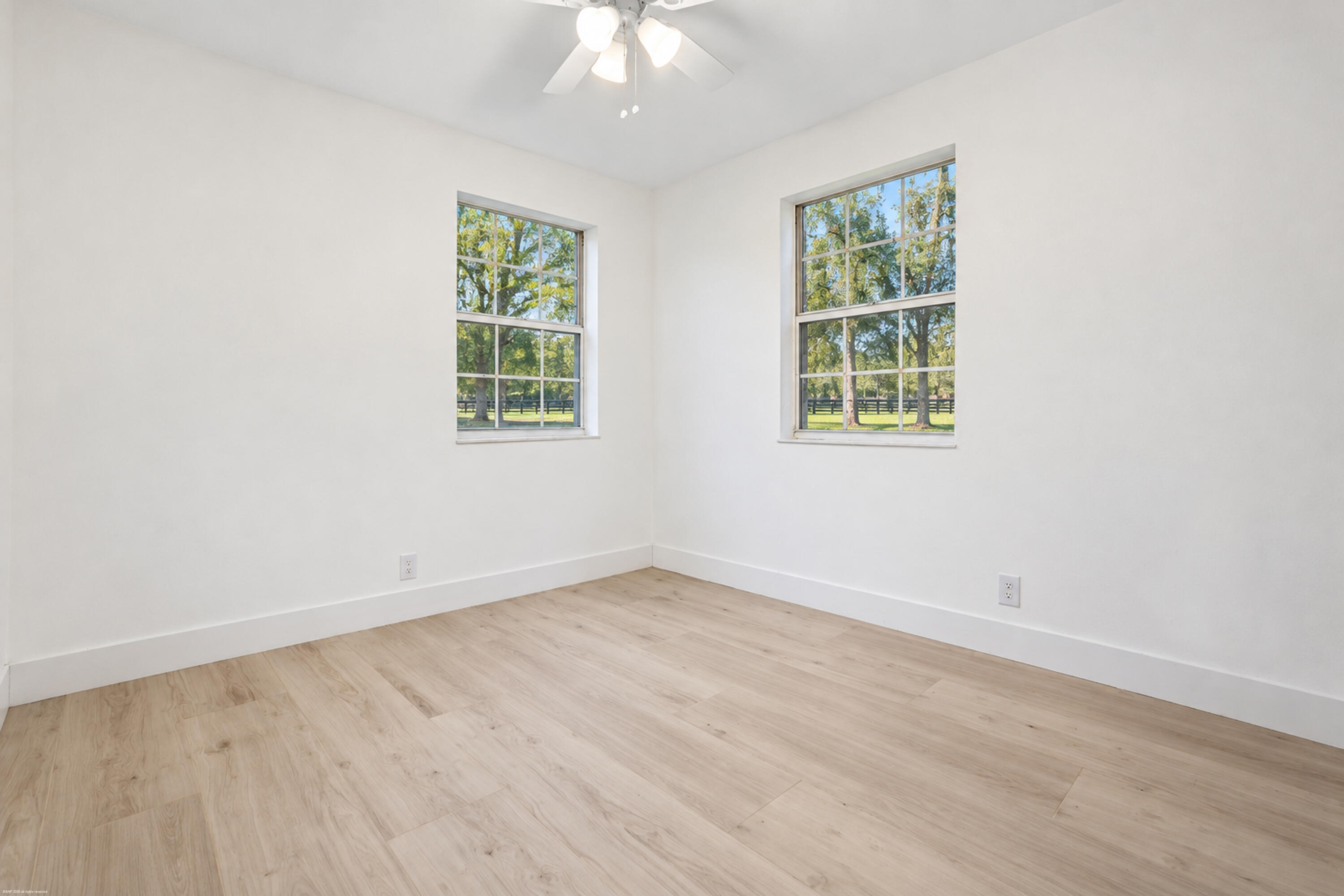 Residence photo 13