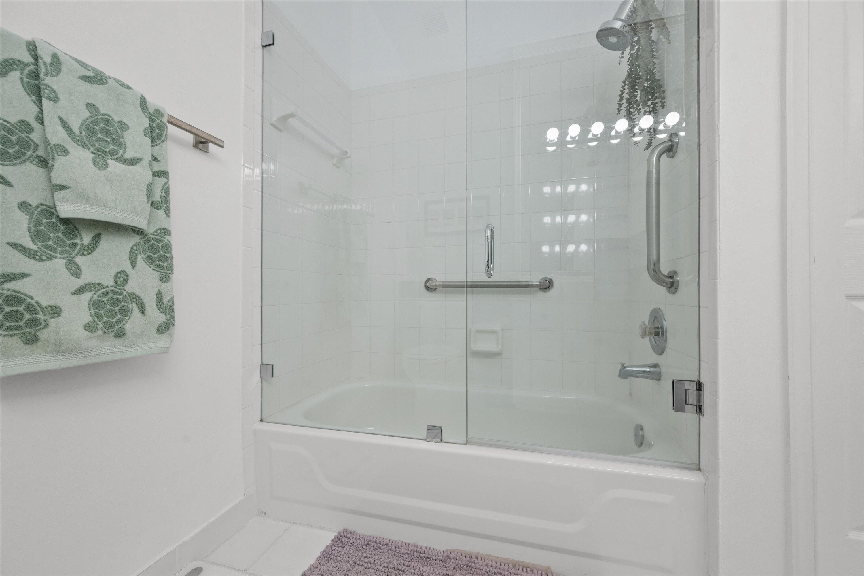 Unit H1 photo 22