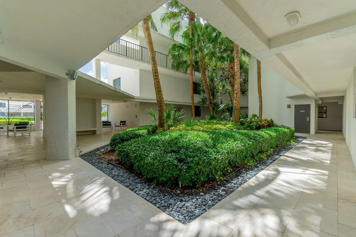  Unit 205n photo 88