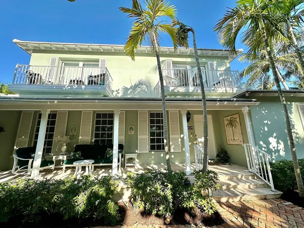 1554 N Ocean Way — photo 1