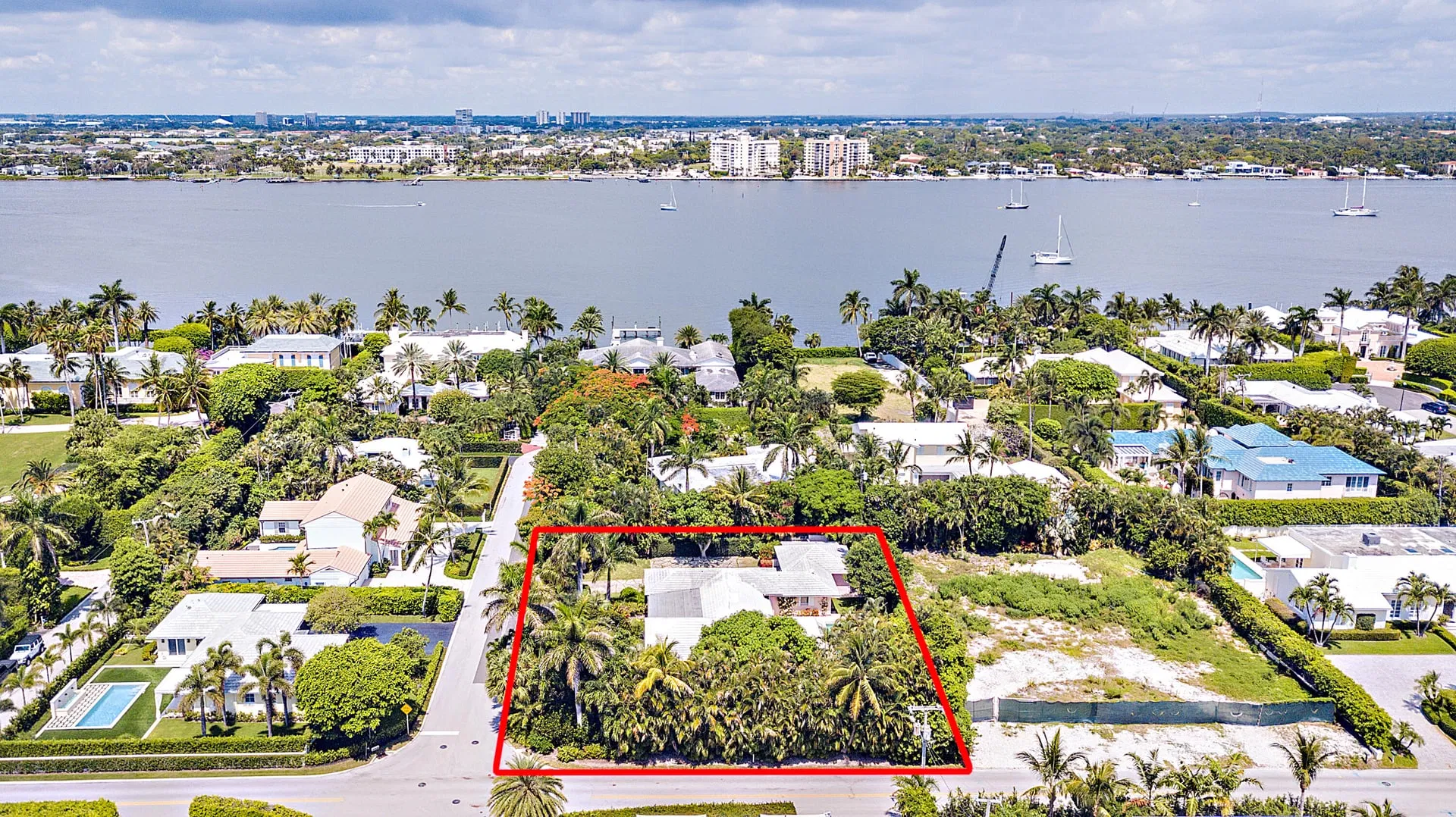 301 Plantation Road — photo 1