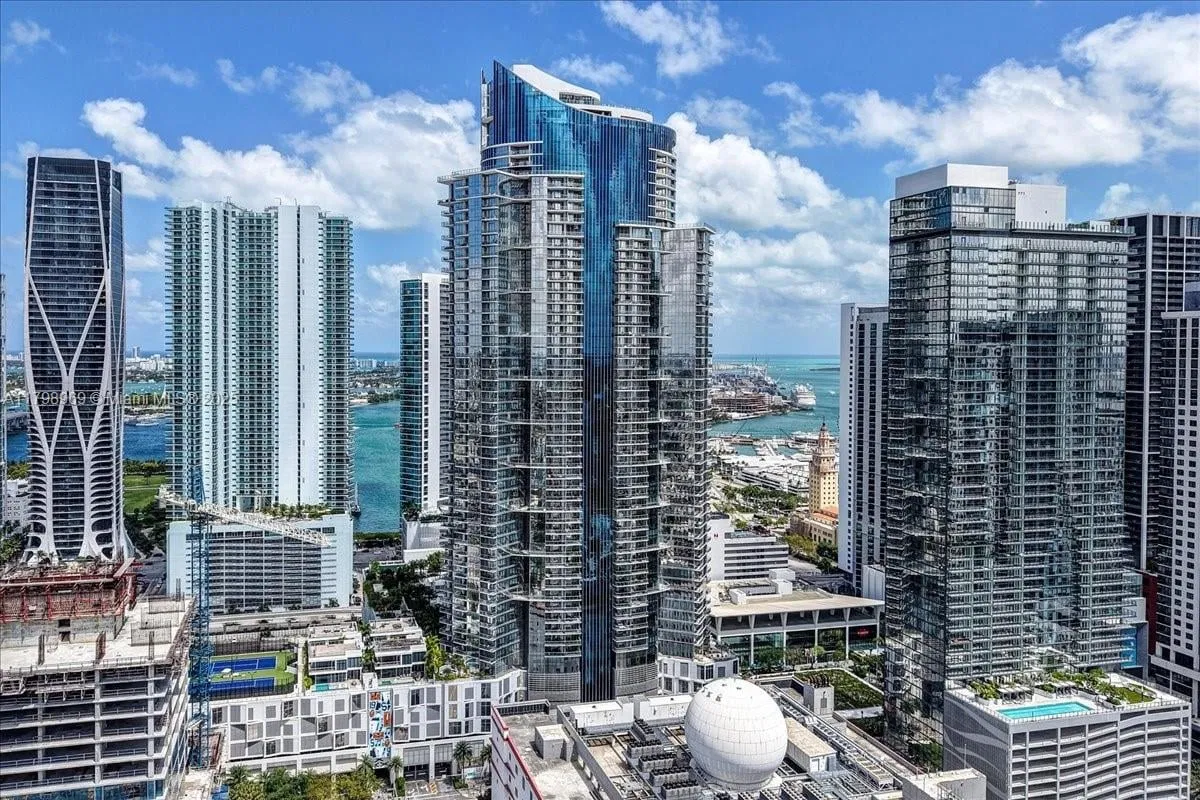 851 NE 1st Avenue 4011, Miami, FL 33132