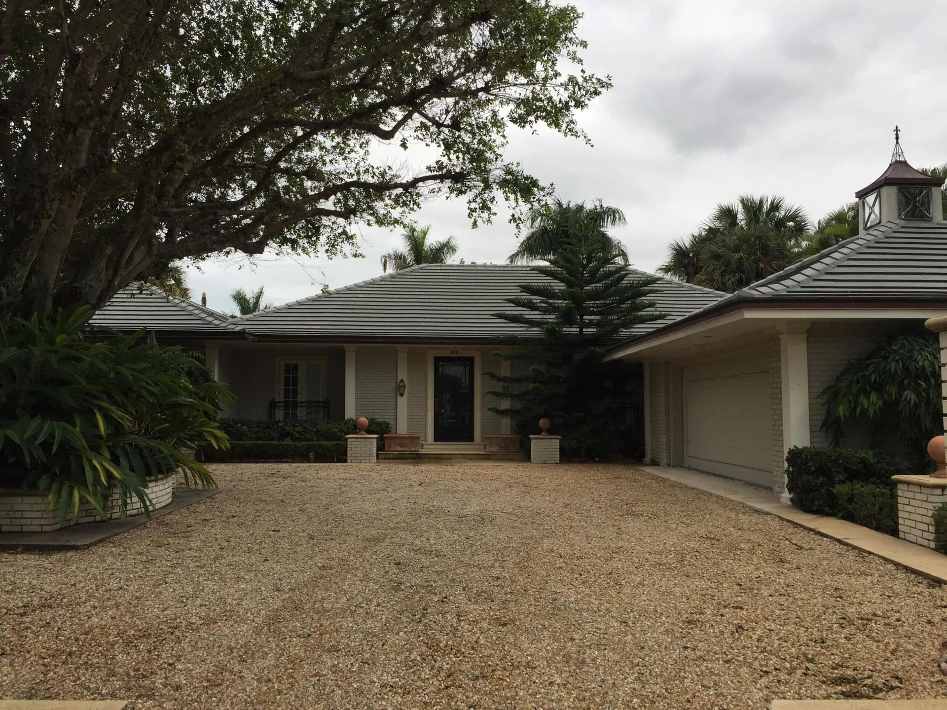 240 W Indies Drive — photo 1