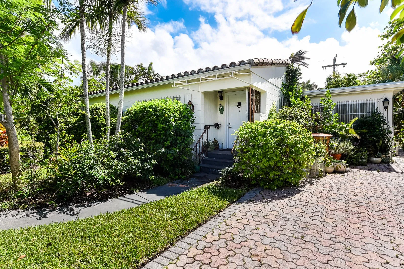 224 Mediterranean Road — photo 1