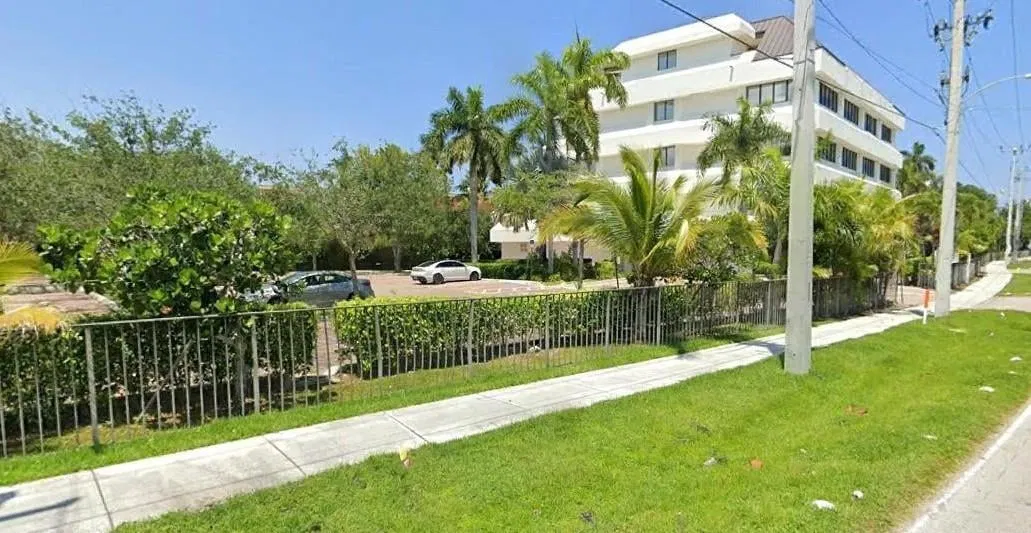 1177 George Bush Boulevard S, Delray Beach, FL 33483