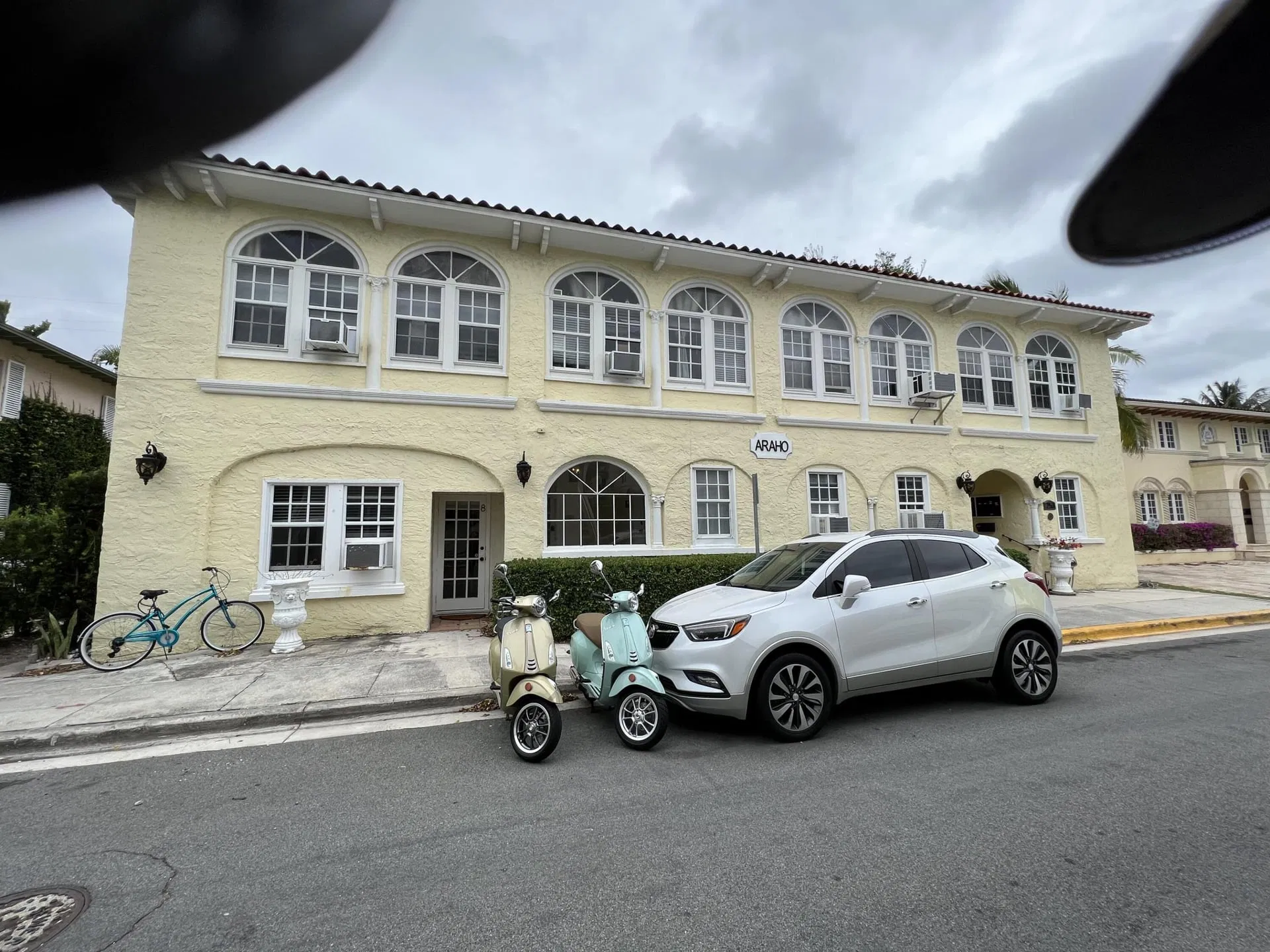 253 Oleander Avenue #8 — photo 1