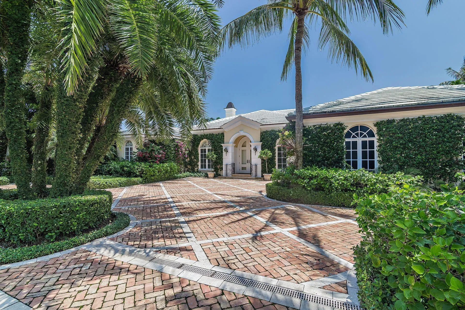 232 Sandpiper Drive — photo 1