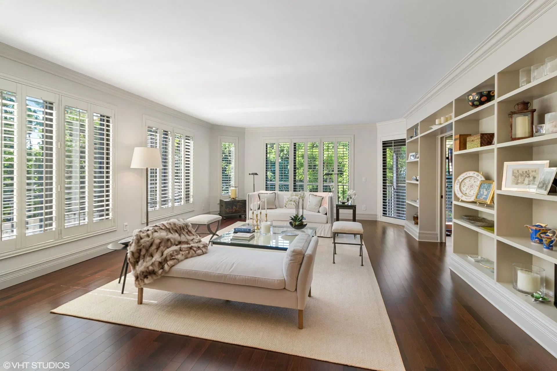 340 Brazilian Avenue #2020 — photo 1