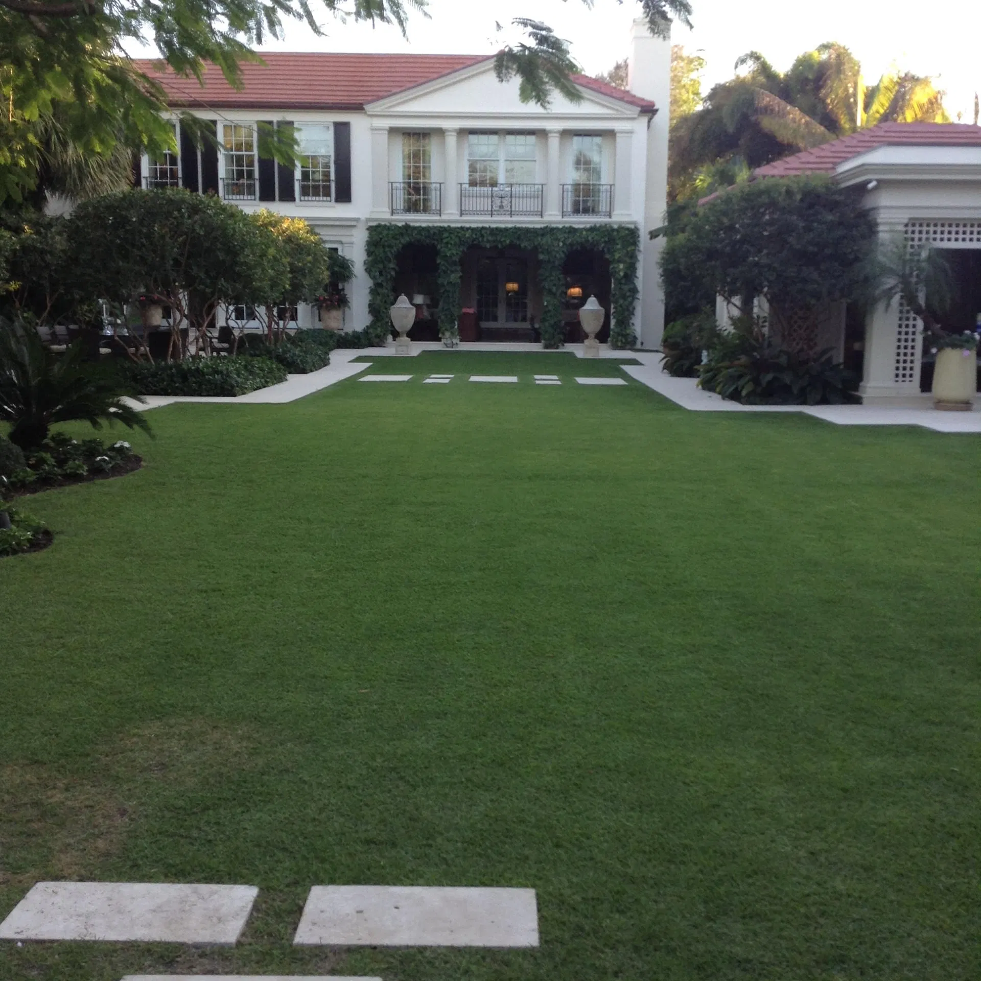 102 Flagler Drive — photo 1