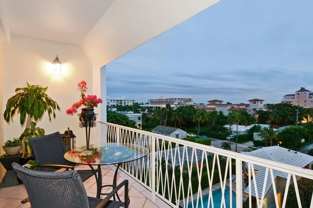 170 Chilean Avenue #6c — photo 1