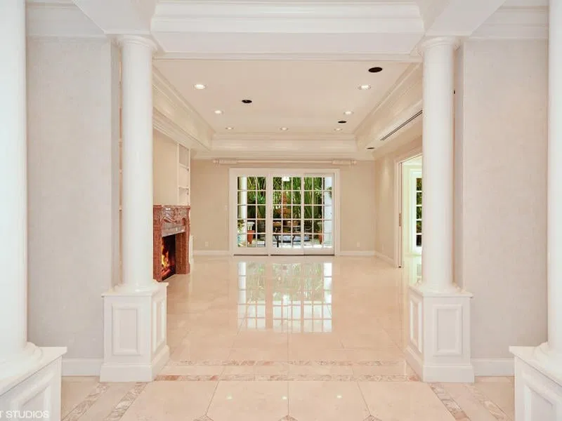 210 Esplanade Way — photo 1