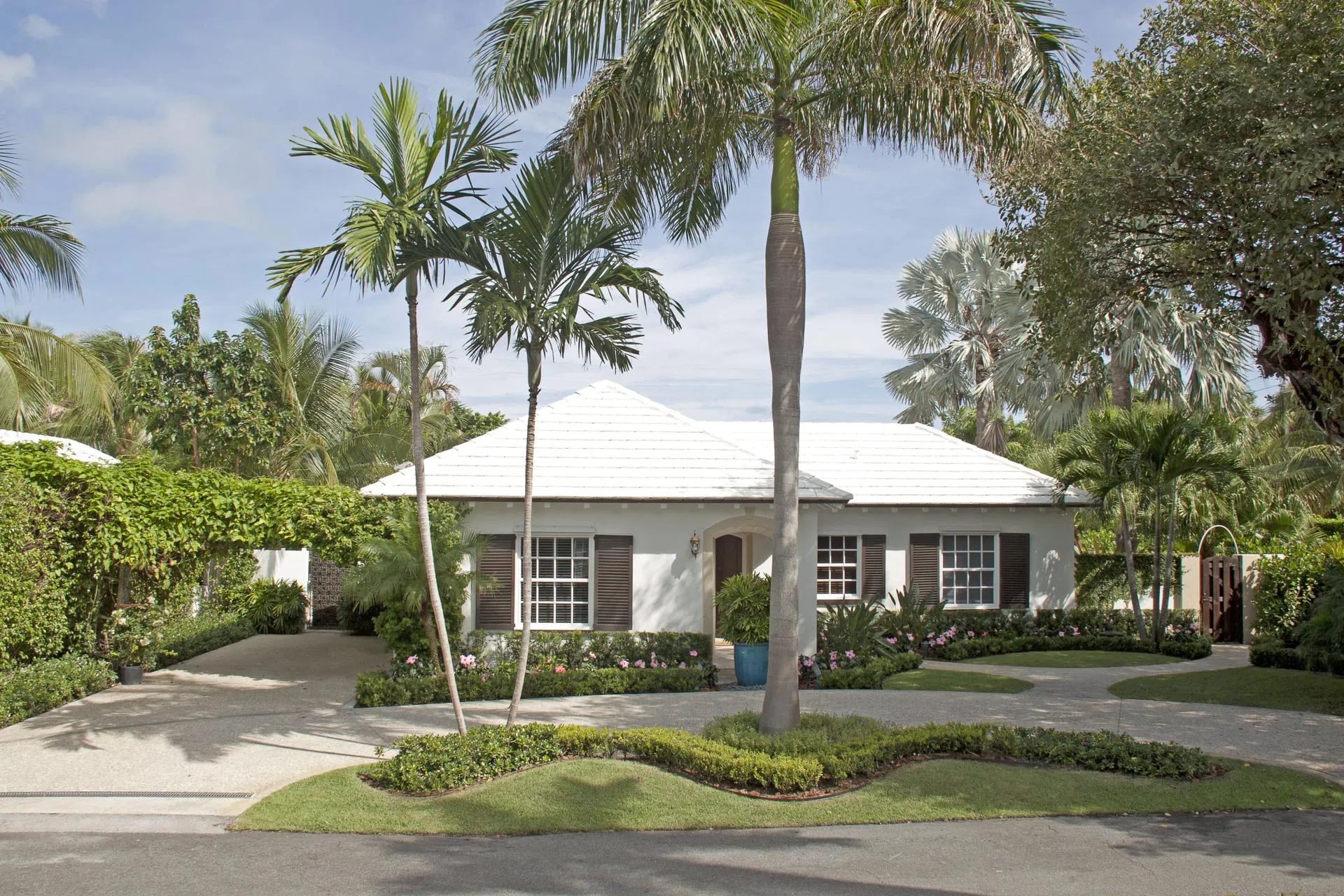 201 Bermuda Lane — photo 1