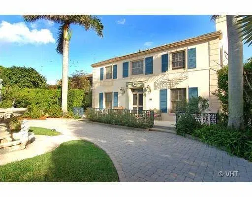 361 Crescent Drive — photo 1