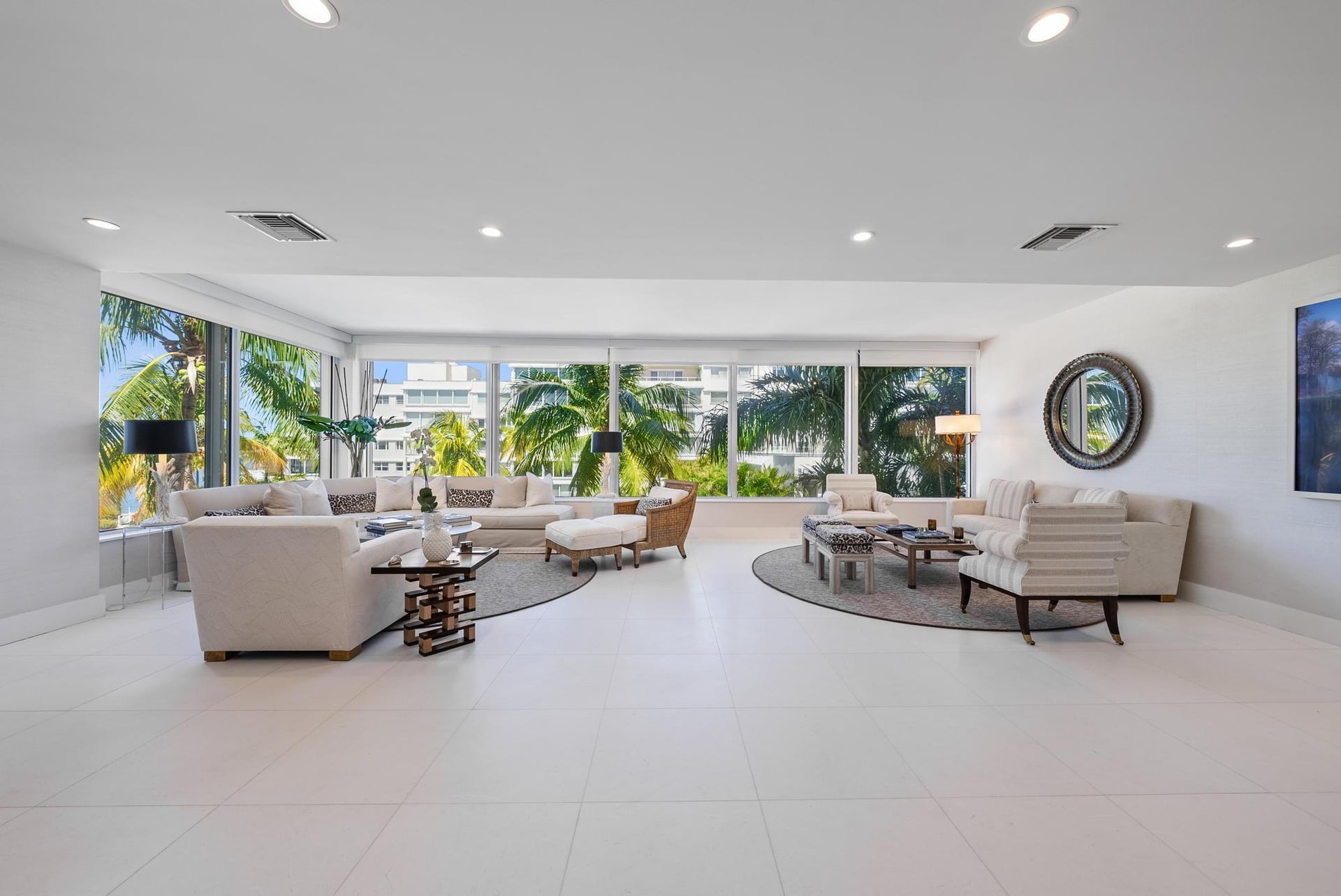 44 Cocoanut Row #B310 — photo 1