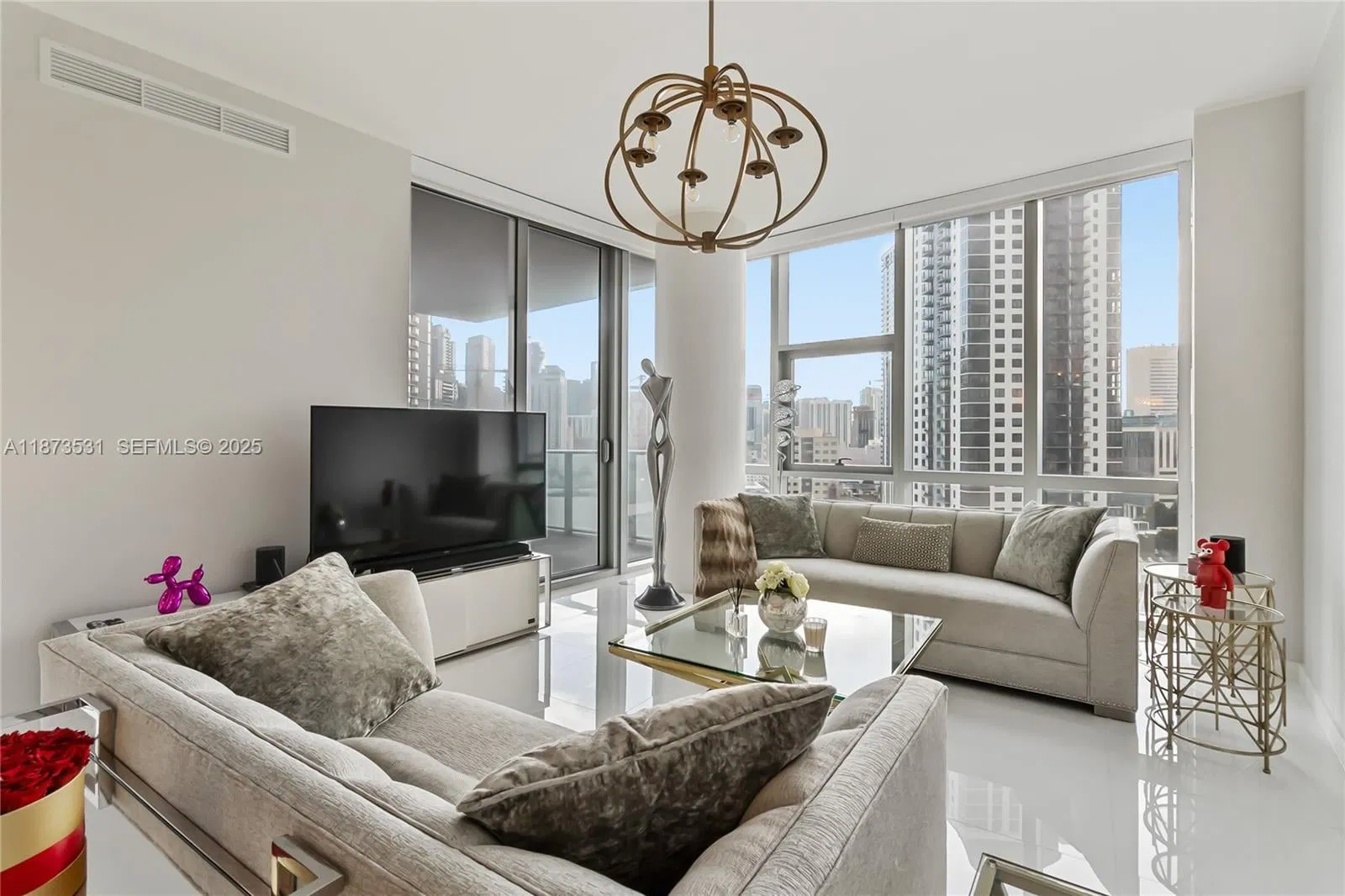 851 NE 1st Avenue 1611, Miami, FL 33132