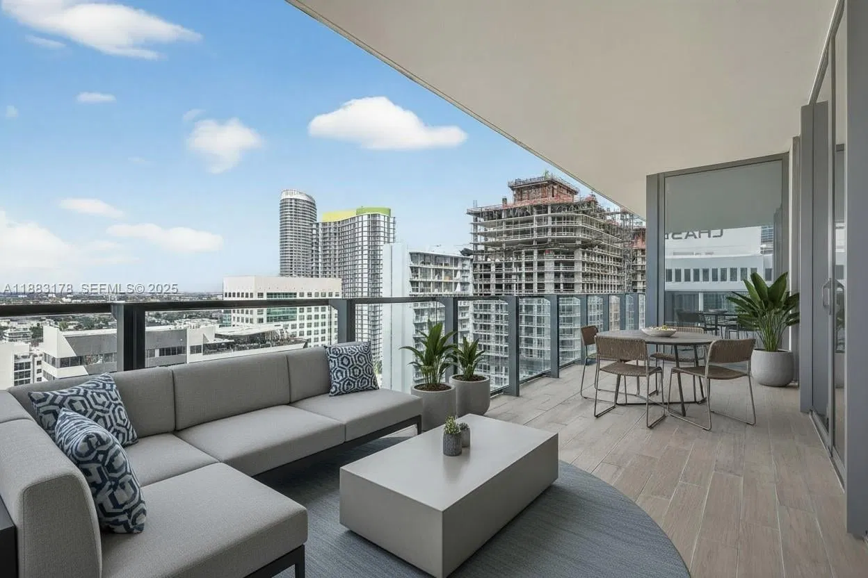 88 SW 7th Street 2402, Miami, FL 33130