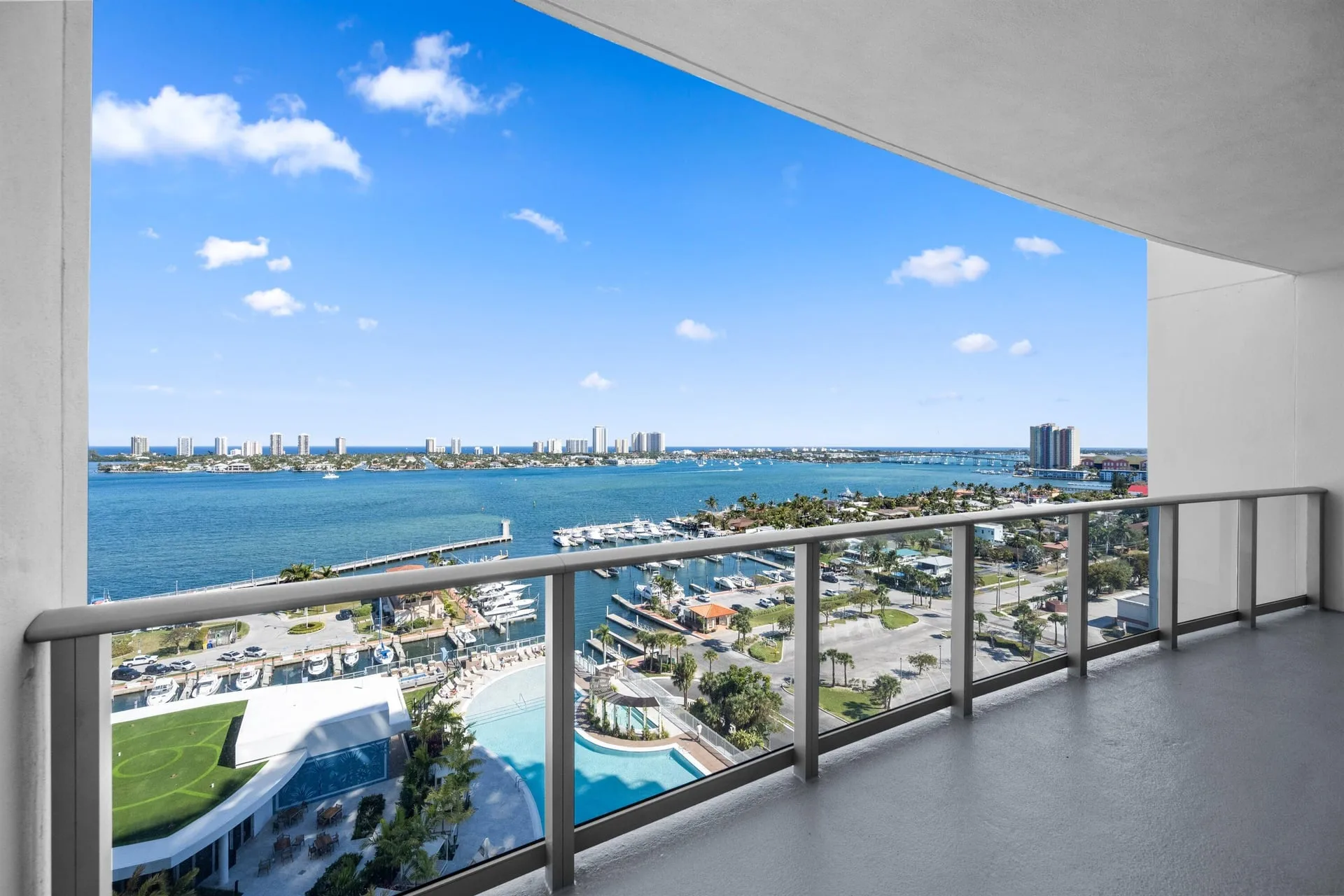 220 Lake Shore Drive 1504, Lake Park, FL 33403