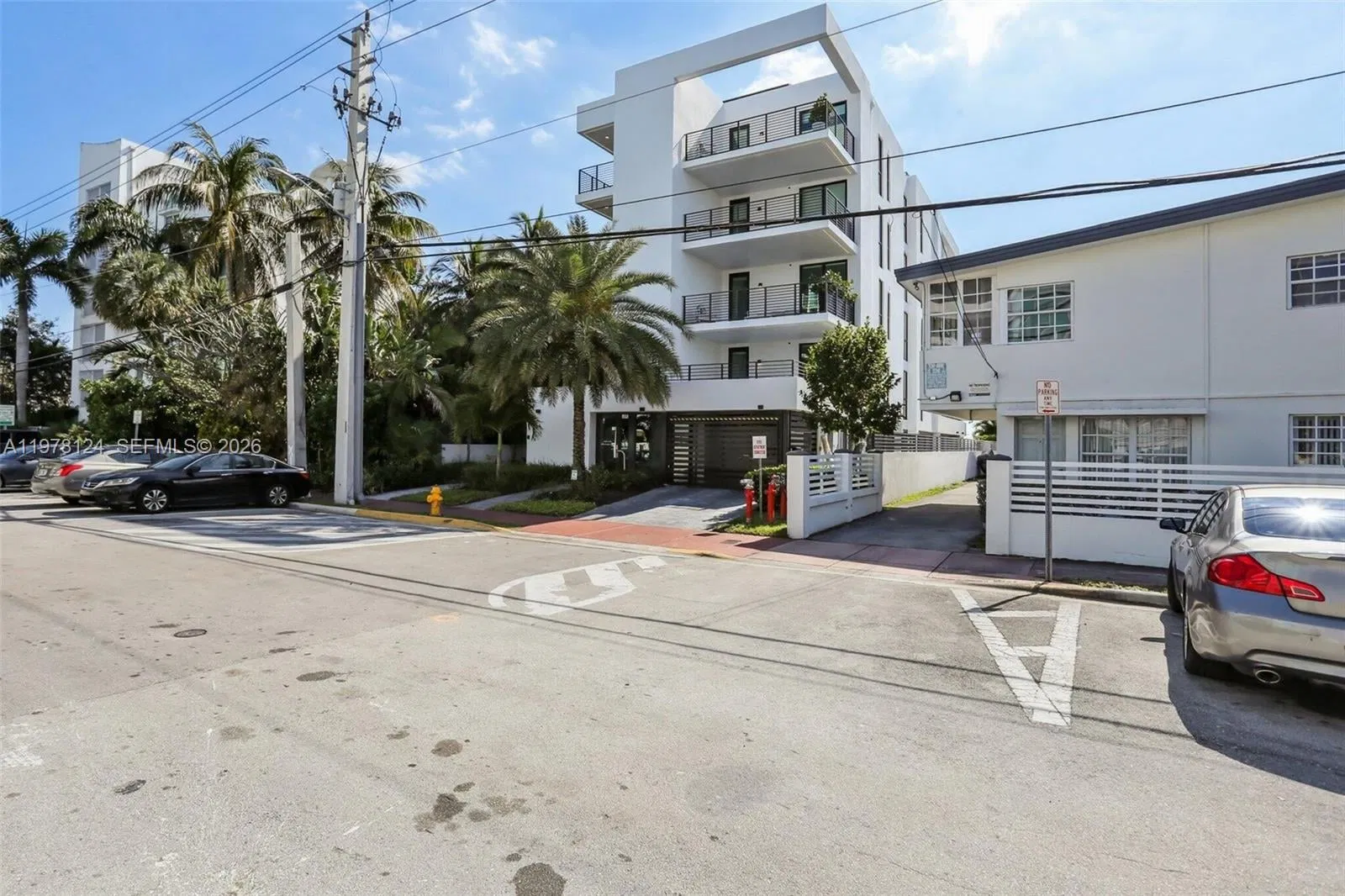 1930 Bay Drive 4, Miami Beach, FL 33141