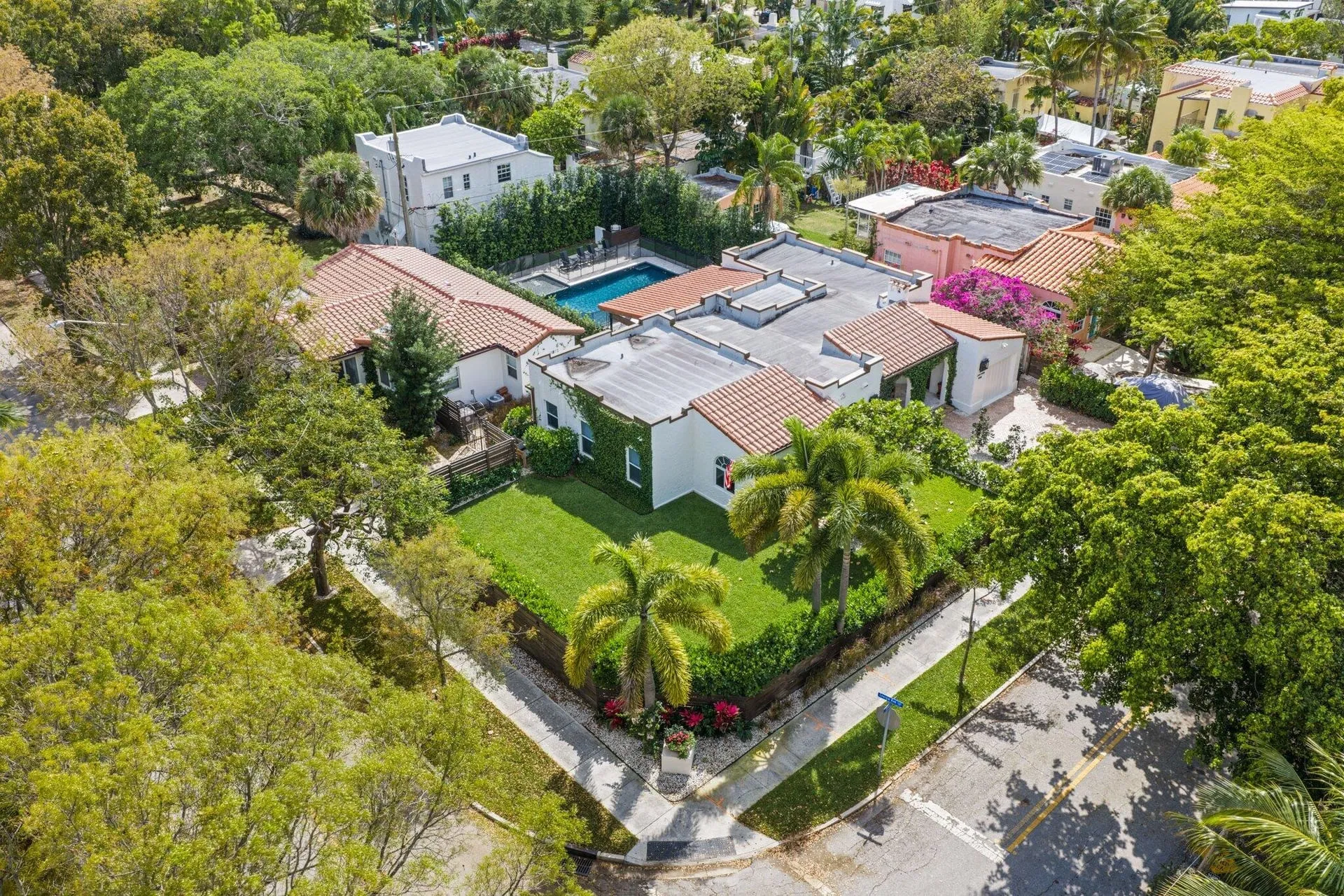 706 Sunset Road, West Palm Beach, FL 33401