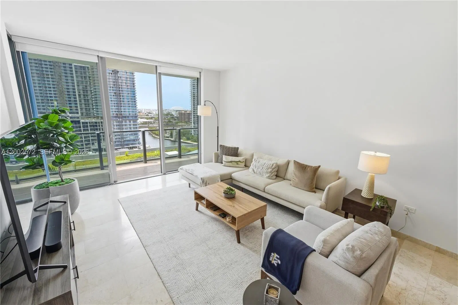 68 SE 6th Street 1106, Miami, FL 33131